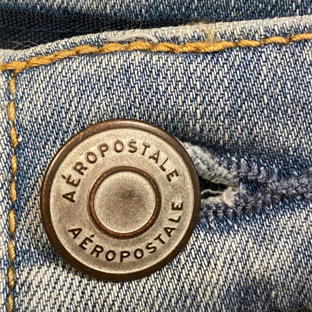 Aeropostale distressed jeans. Size 10 - Picture 6 of 6